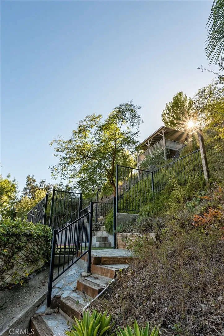 1833 Roscomare Road, Los Angeles, California 90077 home-pic-66